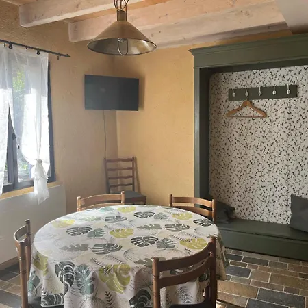 La Maison D Olivier Hébergement de vacances Sebrazac